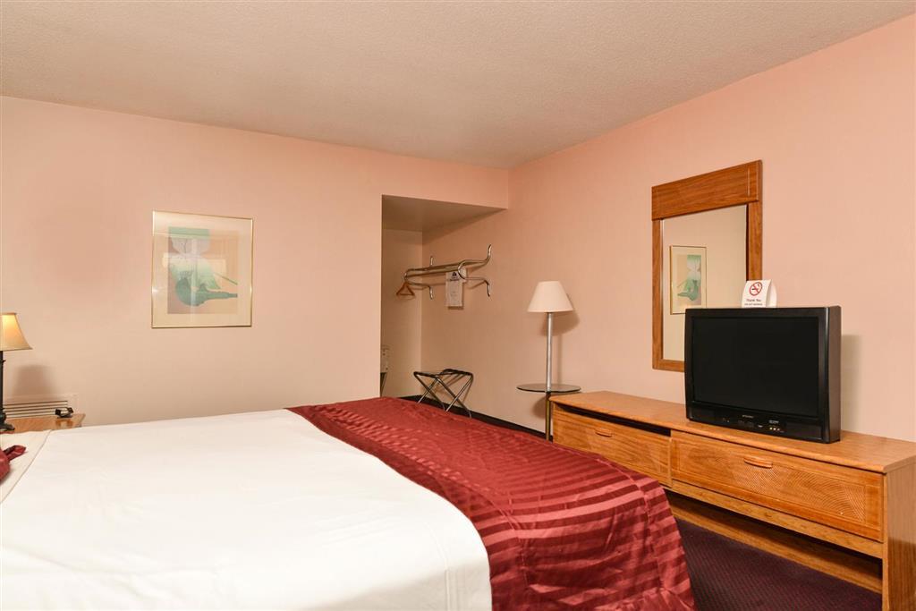 Americas Best Value Inn & Suites Kansas City Grandview Room photo